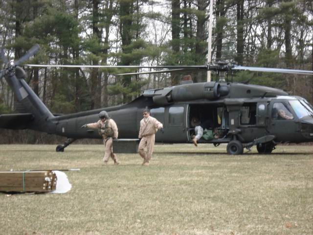 1_AMC Air Lift - Offload.jpg